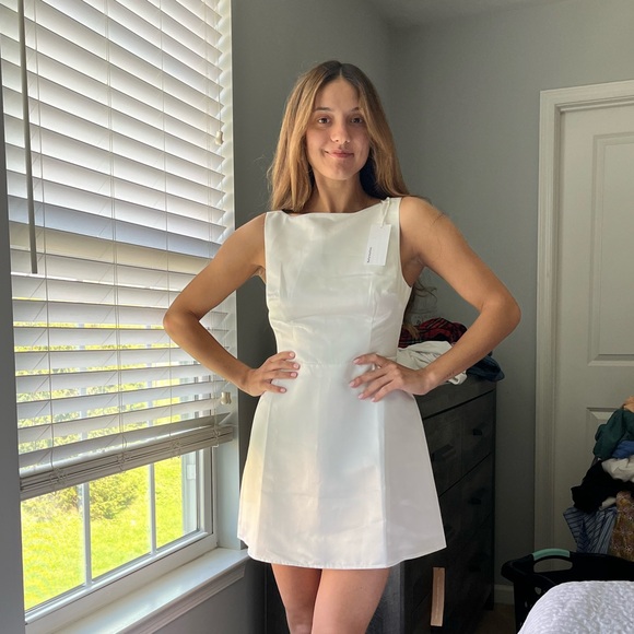 Reformation Short Dress - Picture 2 of 2